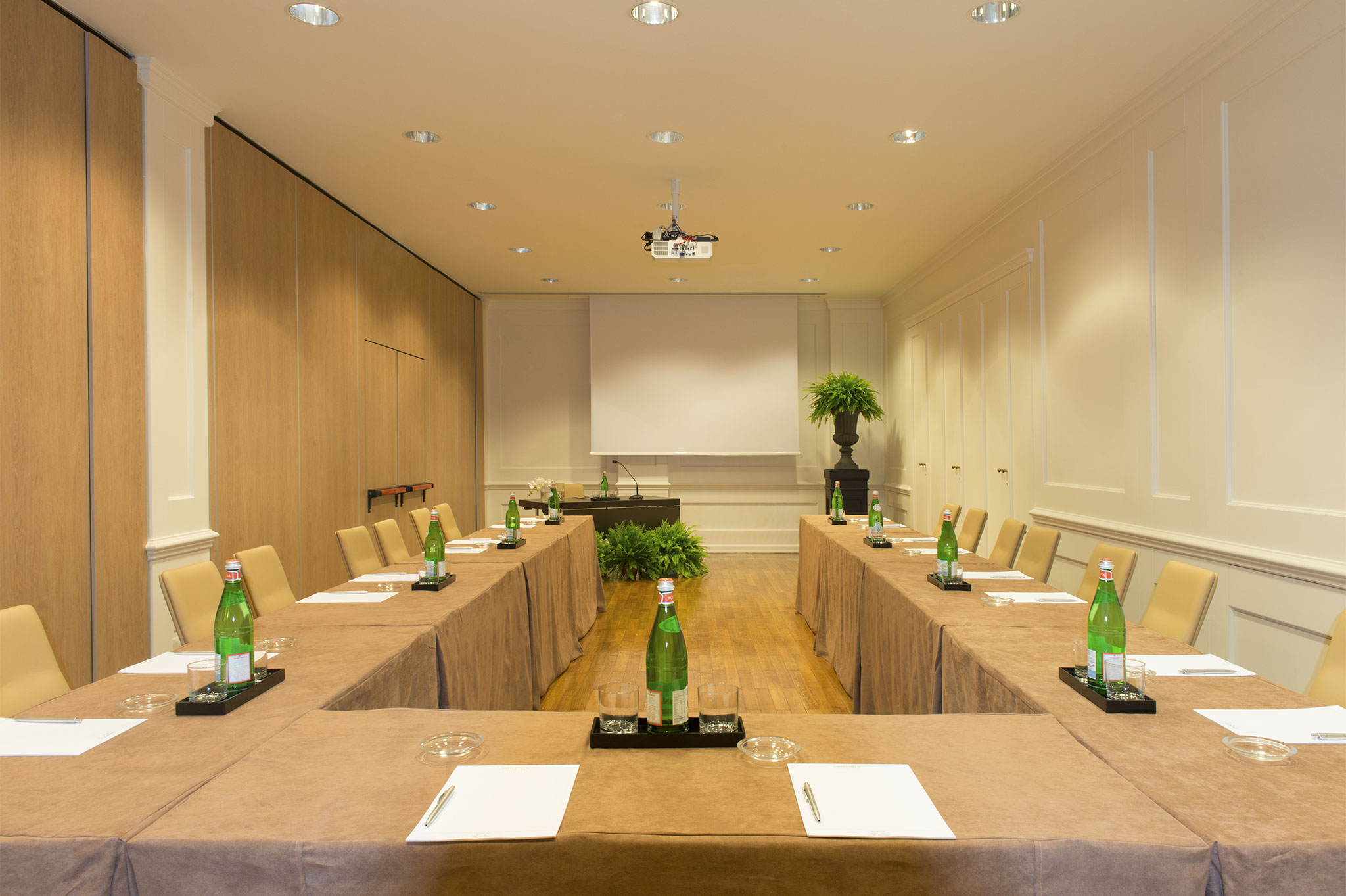 Rome City Centre Hotel Photos & Videos | Starhotels Michelangelo