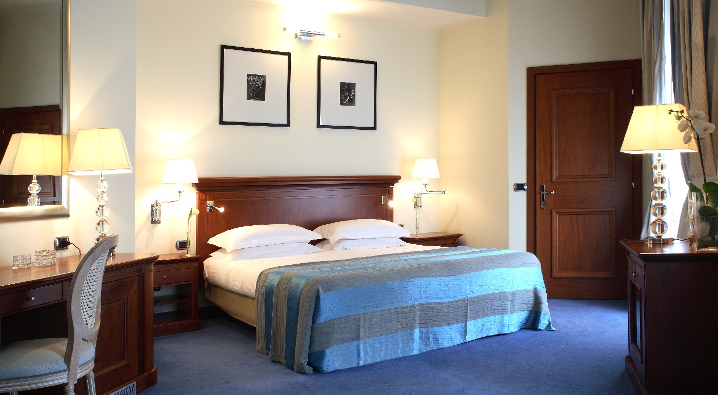 Connecting Rooms in Naples Starhotels Terminus